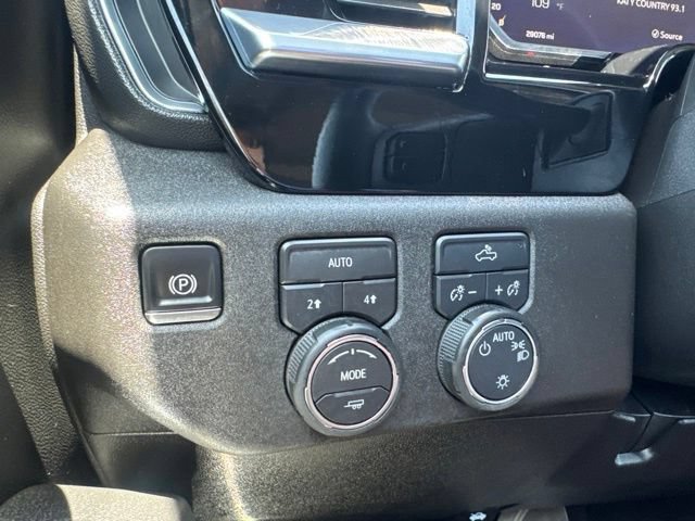 Used 2026 Chevrolet Silverado 1500 LT AWD/4WD image 12