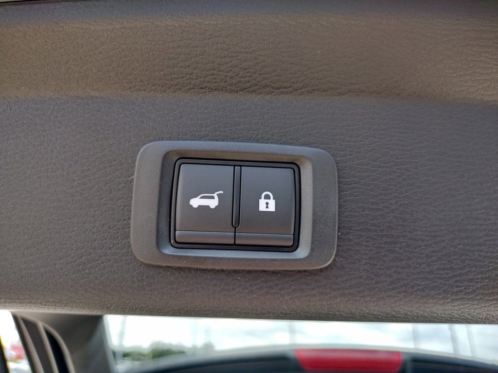 New 2025 Mitsubishi Outlander SE image 24