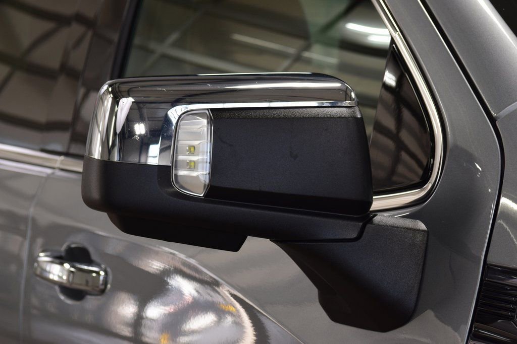 Used 2024 GMC Sierra 1500 Denali Ultimate image 18