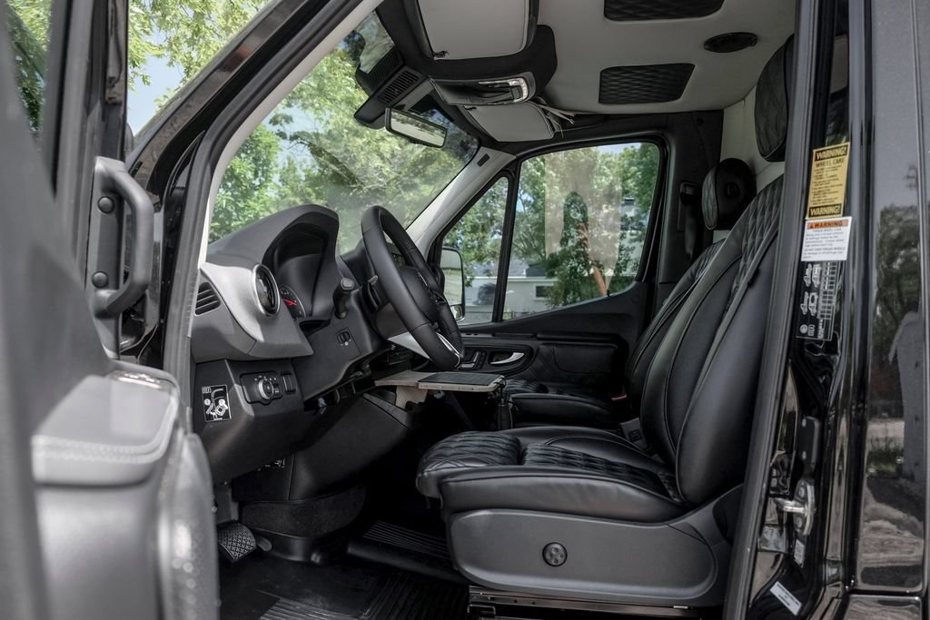 Used 2025 Mercedes-Benz Sprinter 3500 image 12