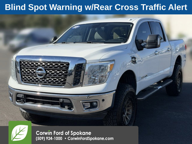 Used 2017 Nissan Titan SV AWD/4WD image 5