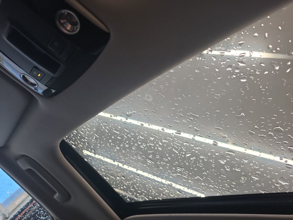 Used 2025 Kia Seltos EX w/ EX Sunroof Package image 25