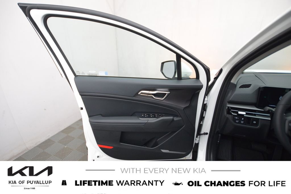 New 2026 Kia Sportage EX image 9