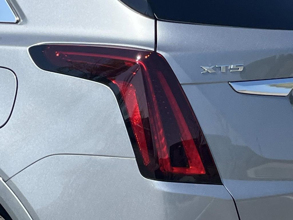 New 2026 Cadillac XT5 Luxury FWD image 10