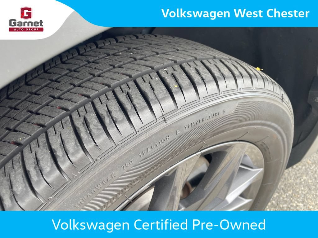 Certified 2023 Volkswagen Tiguan SE FWD image 19