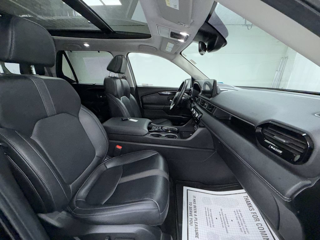 Used 2024 Honda Pilot Touring image 20