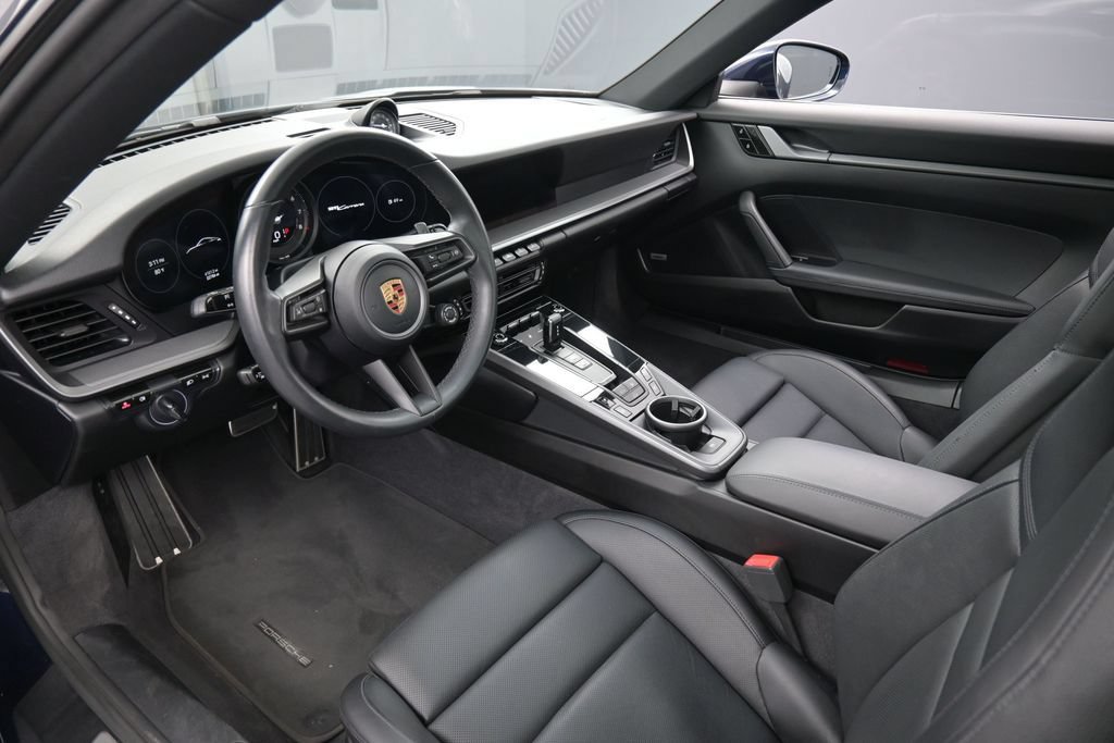 Certified 2020 Porsche 911 Carrera RWD image 4