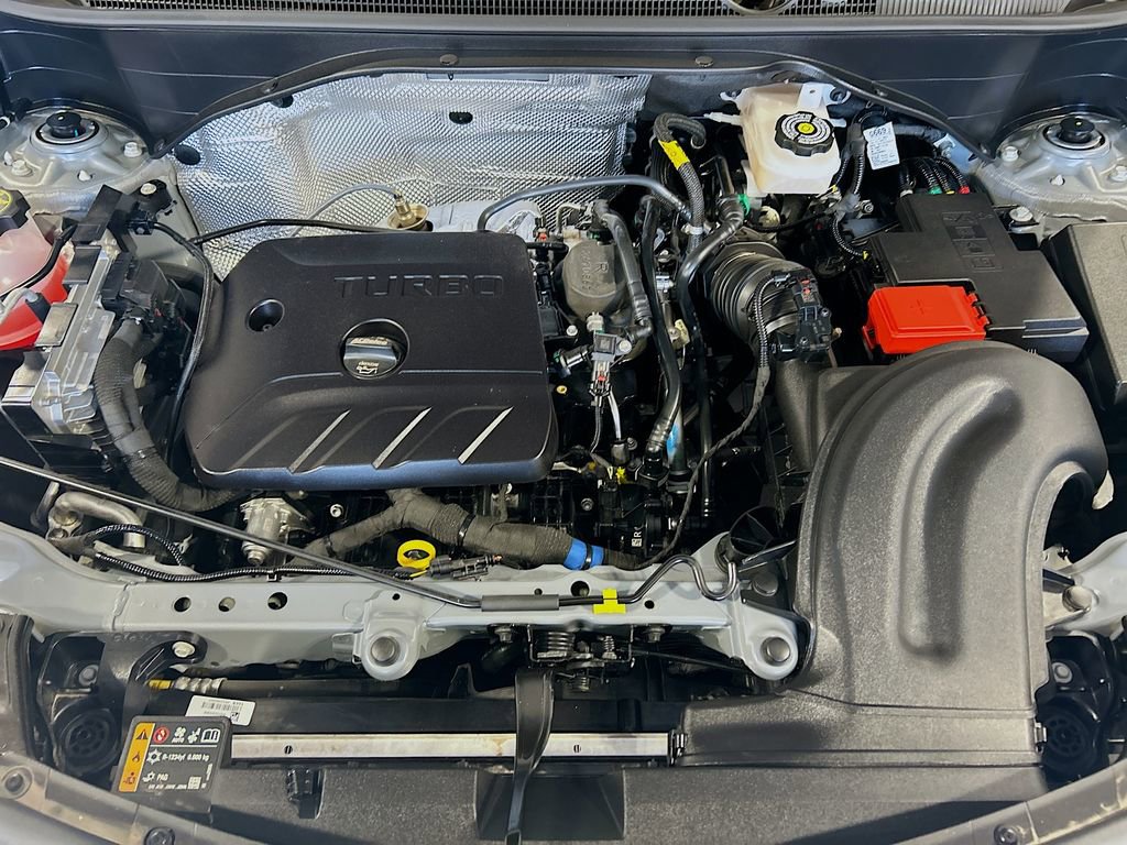 Used 2026 Buick Encore GX Sport Touring w/ Advanced Technology Package image 25