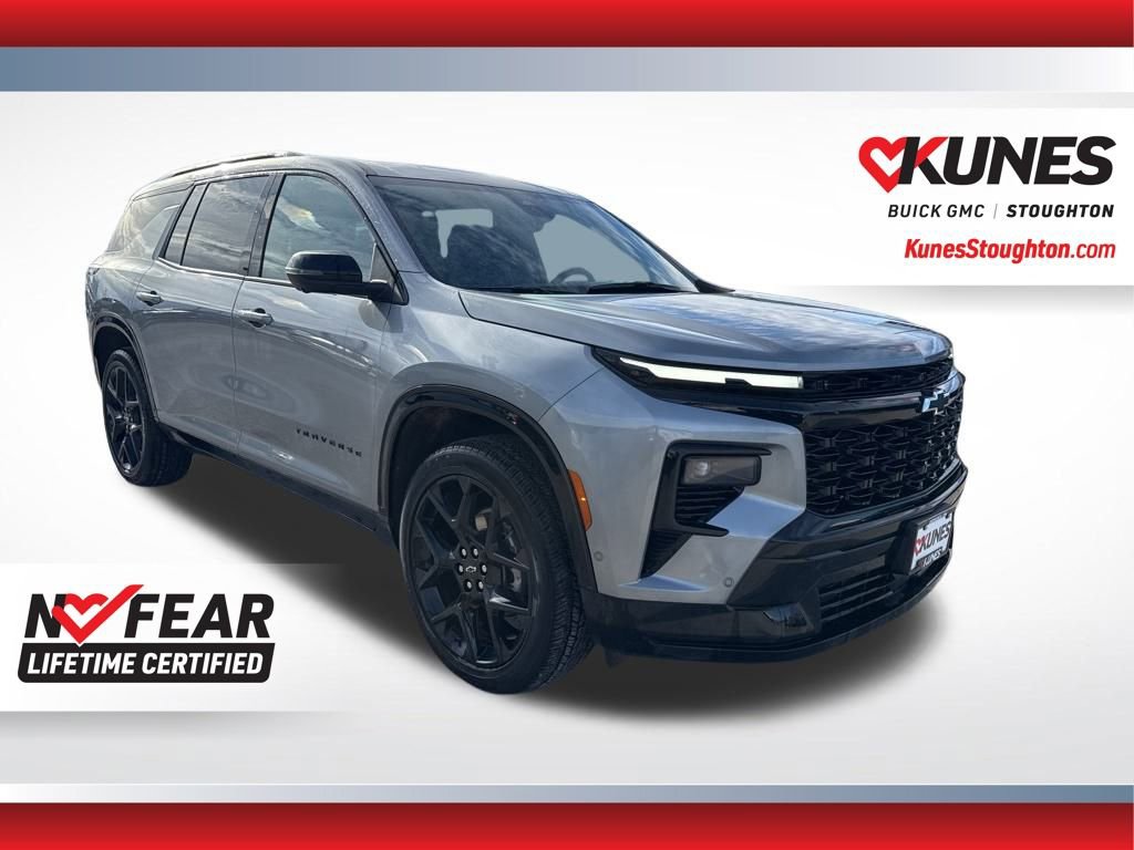Used 2025 Chevrolet Traverse RS image 1
