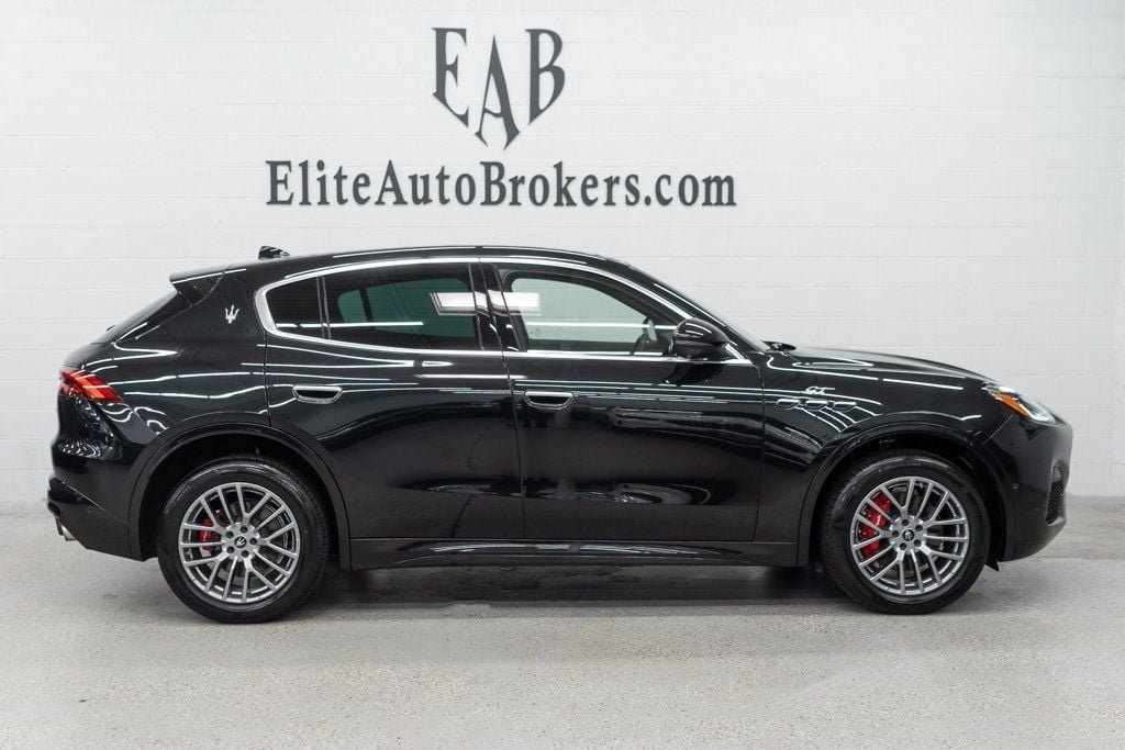 Used 2024 Maserati Grecale GT AWD/4WD image 5