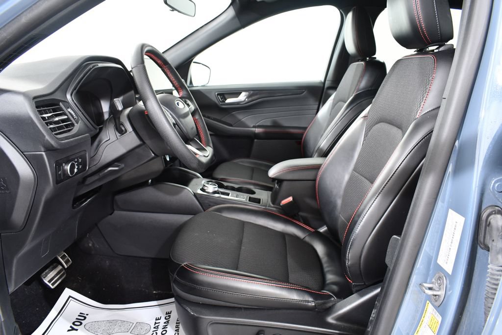 Used 2024 Ford Escape ST-Line w/ Tech Pack #1 AWD/4WD image 6