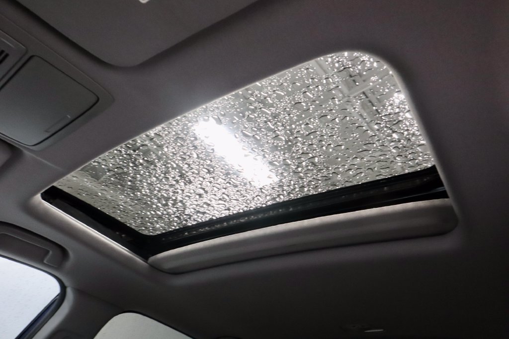 Used 2018 Honda CR-V Touring image 32