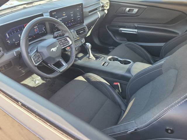 Certified 2024 Ford Mustang Coupe RWD image 3