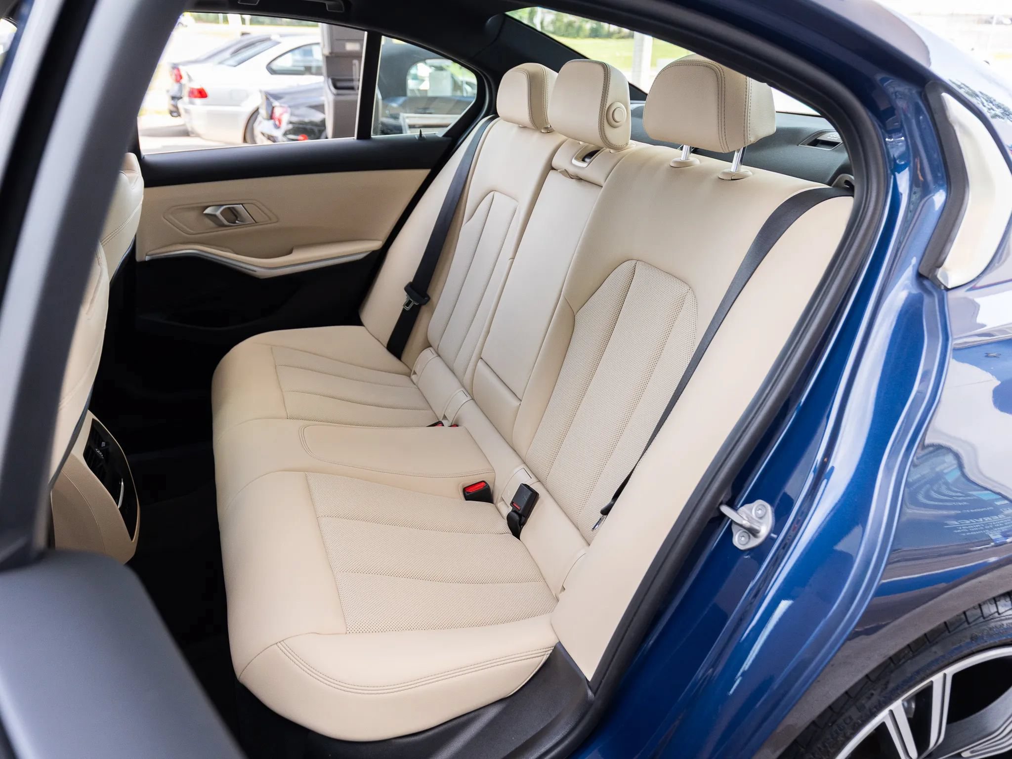 Used 2024 BMW 330i Sedan w/ Premium Package RWD image 28