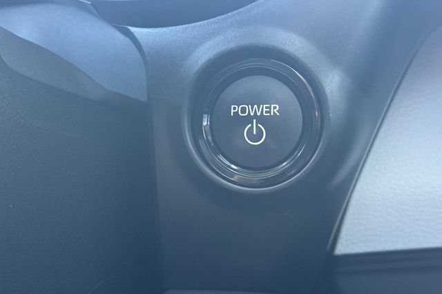 Certified 2026 Toyota Sienna XLE FWD image 28
