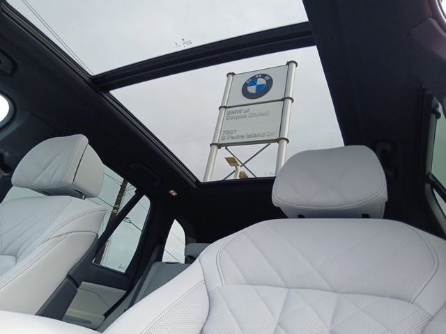 New 2026 BMW X5 sDrive40i image 30