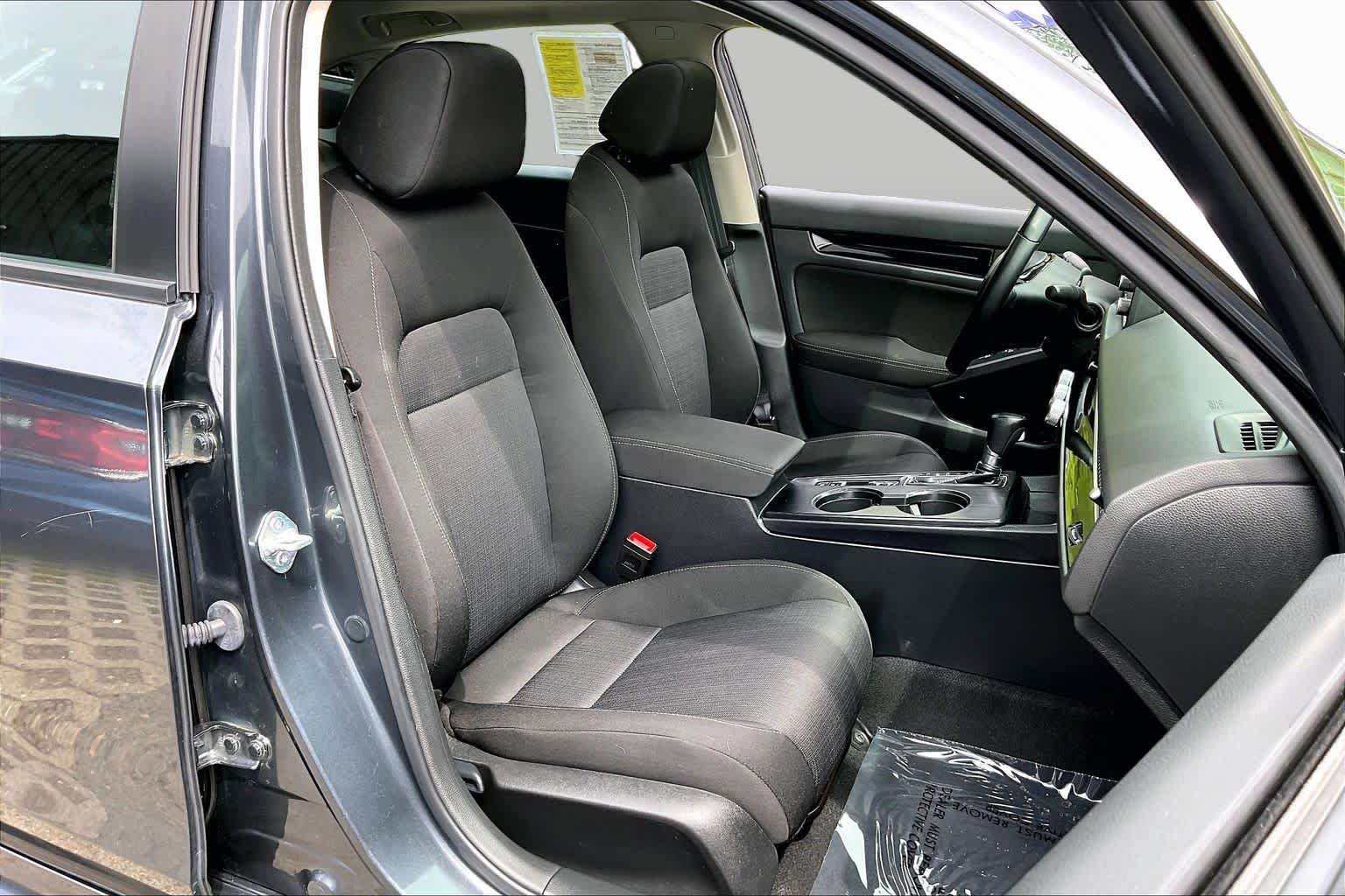 Used 2023 Honda Civic EX image 9