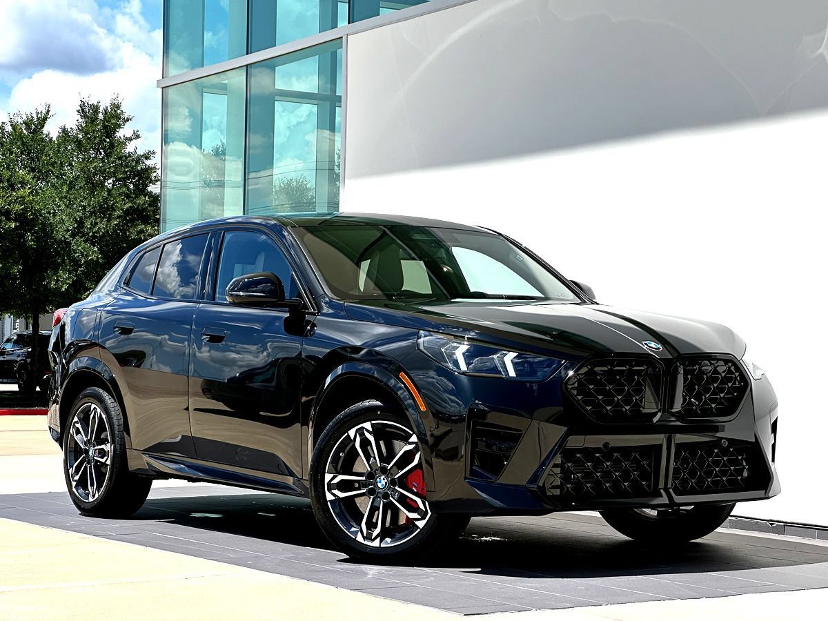 New 2026 BMW X2 xDrive28i w/ Technology Package