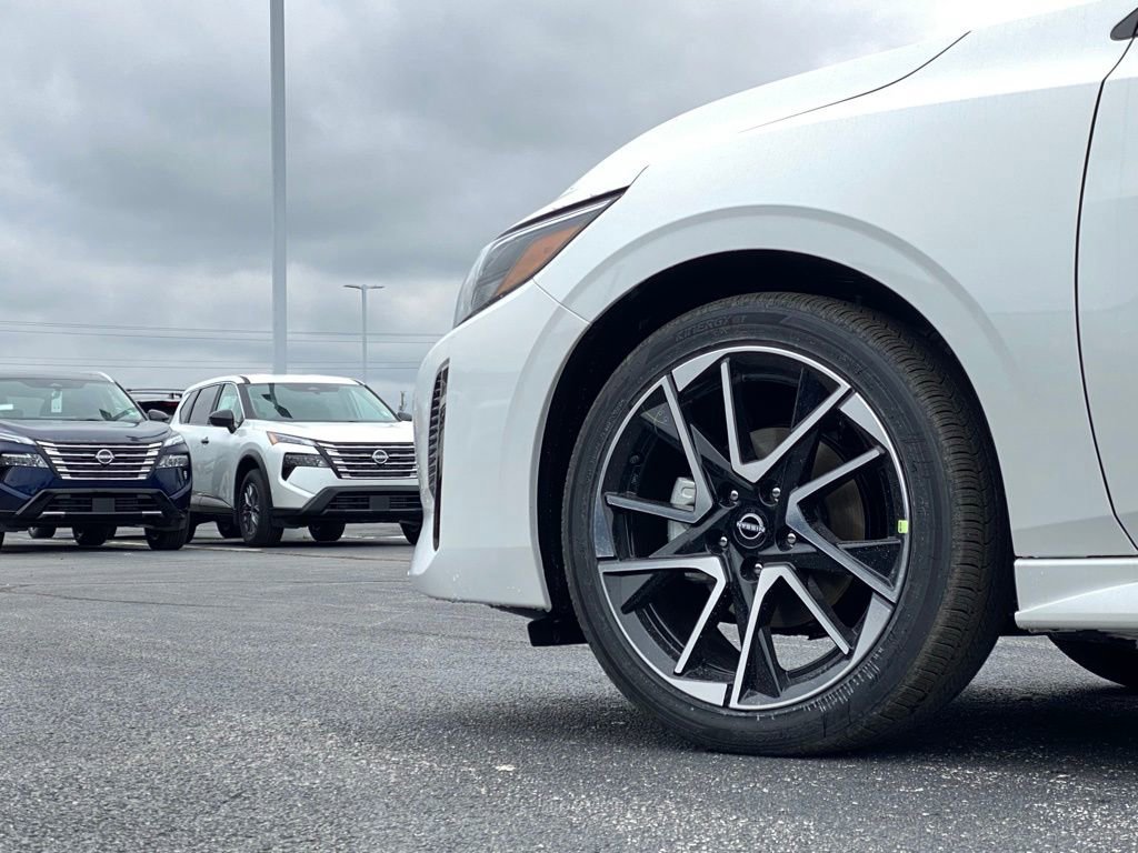 New 2025 Nissan Sentra SR w/ SR Premium Package image 36