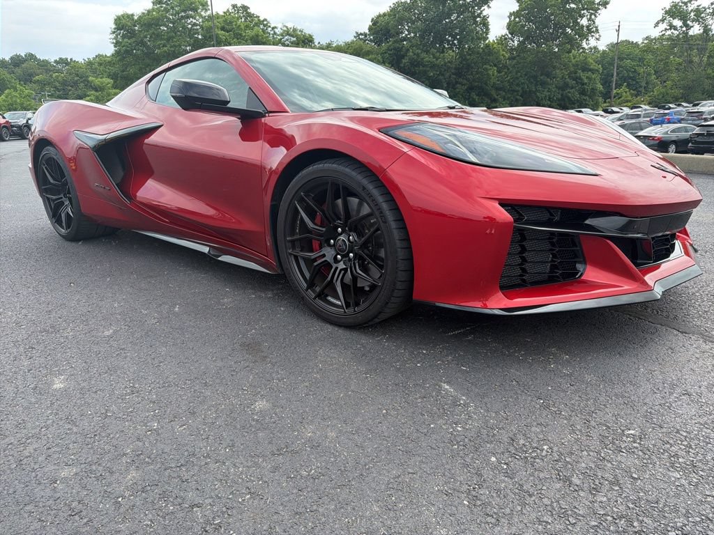 Used 2026 Chevrolet Corvette Z06 RWD image 2