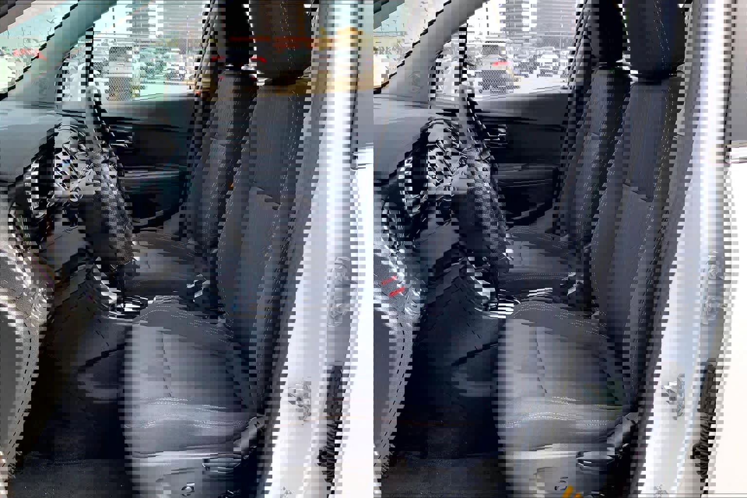 Used 2020 Chevrolet Trax LT image 7