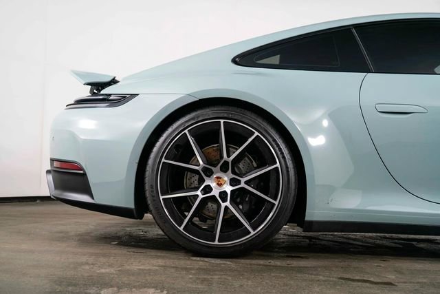 Used 2025 Porsche 911 Carrera T RWD image 10
