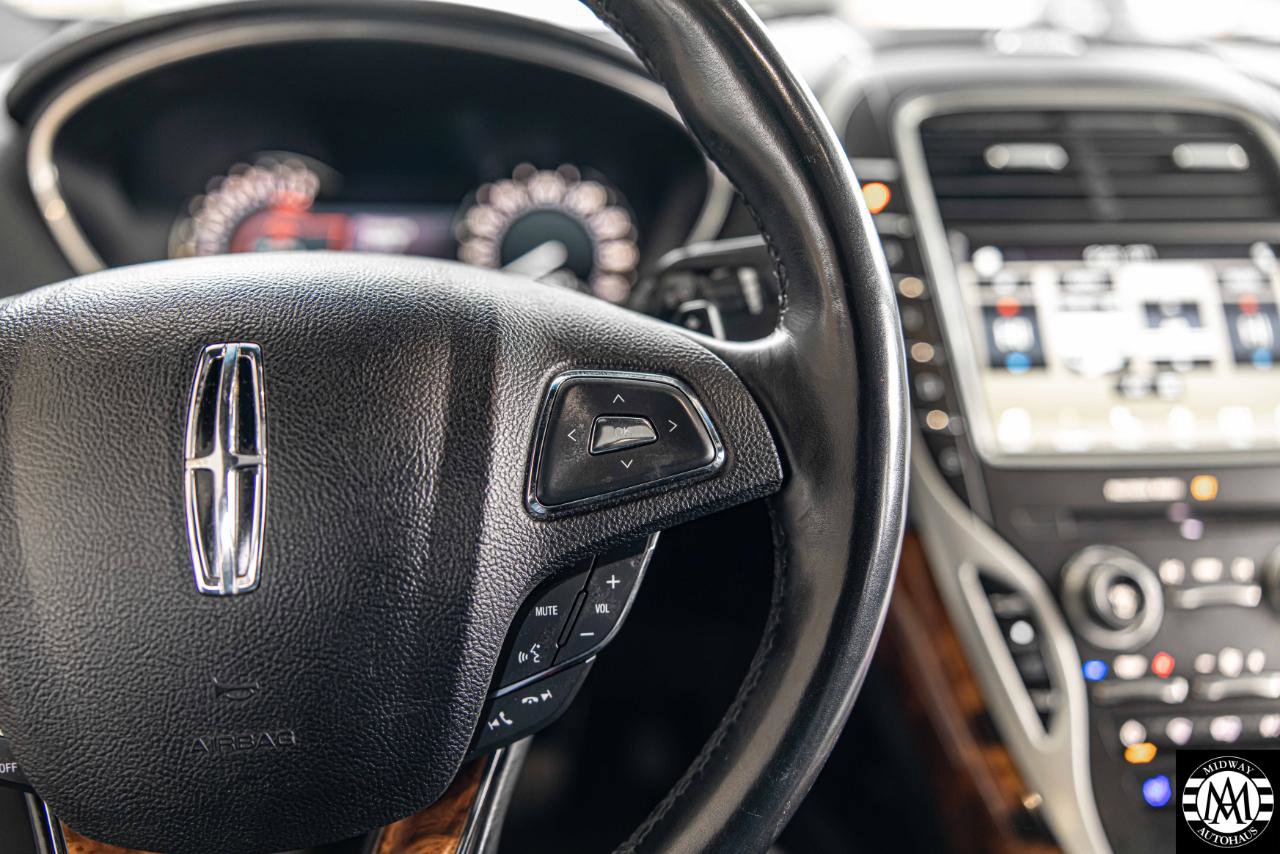 Used 2016 Lincoln MKX Reserve image 14