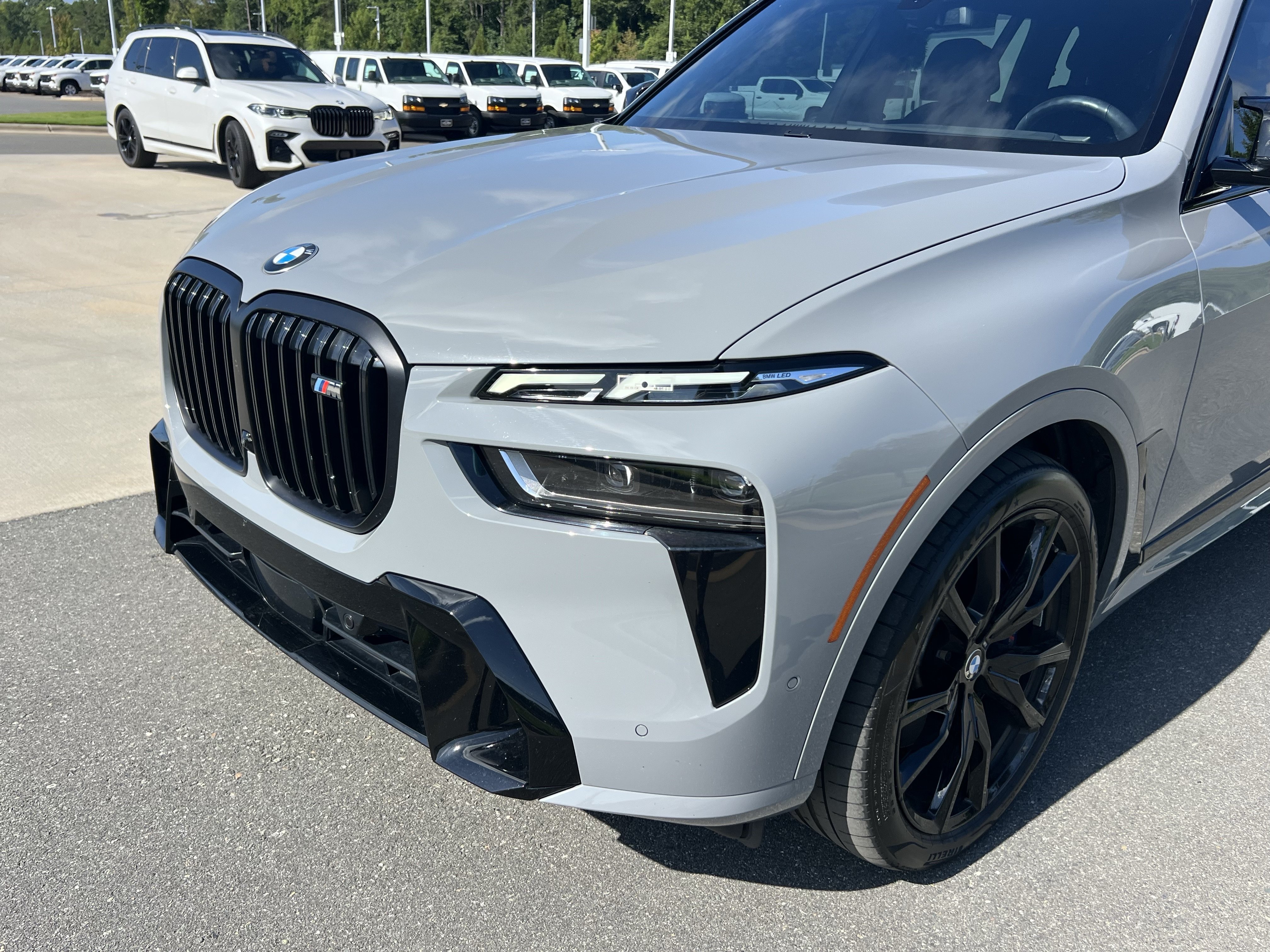 Used 2024 BMW X7 M60i w/ Executive Package AWD/4WD image 11