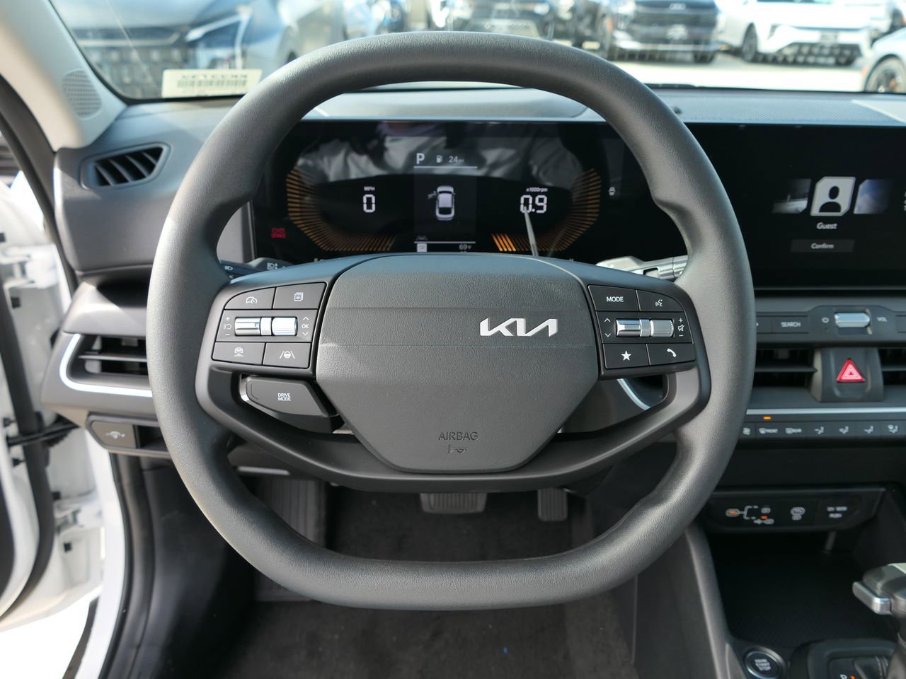 New 2025 Kia K4 LXS image 15