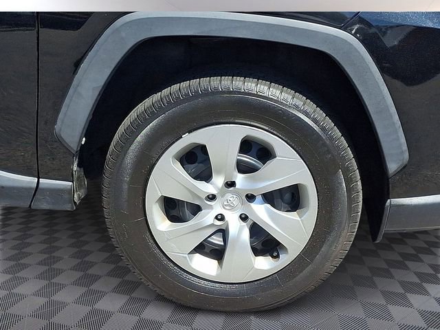 Used 2019 Toyota RAV4 LE w/ All Weather Liner Package AWD/4WD image 9