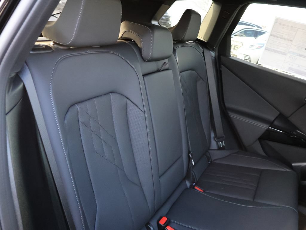 Certified 2026 BMW X3 xDrive30i w/ M Sport Package AWD/4WD image 39