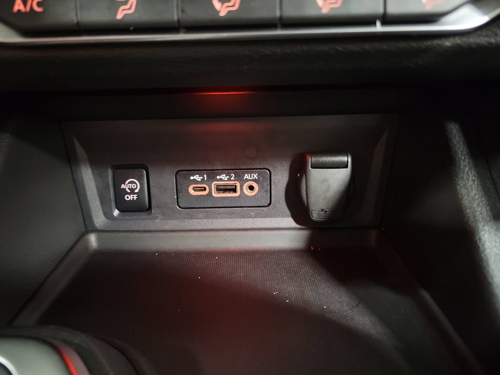 Used 2024 Nissan Sentra SV FWD image 17