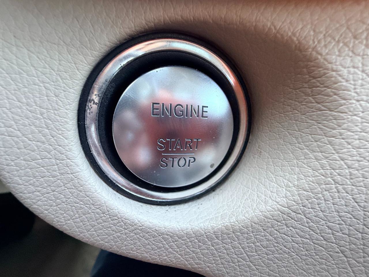Used 2014 Mercedes-Benz E 350 Sedan image 19
