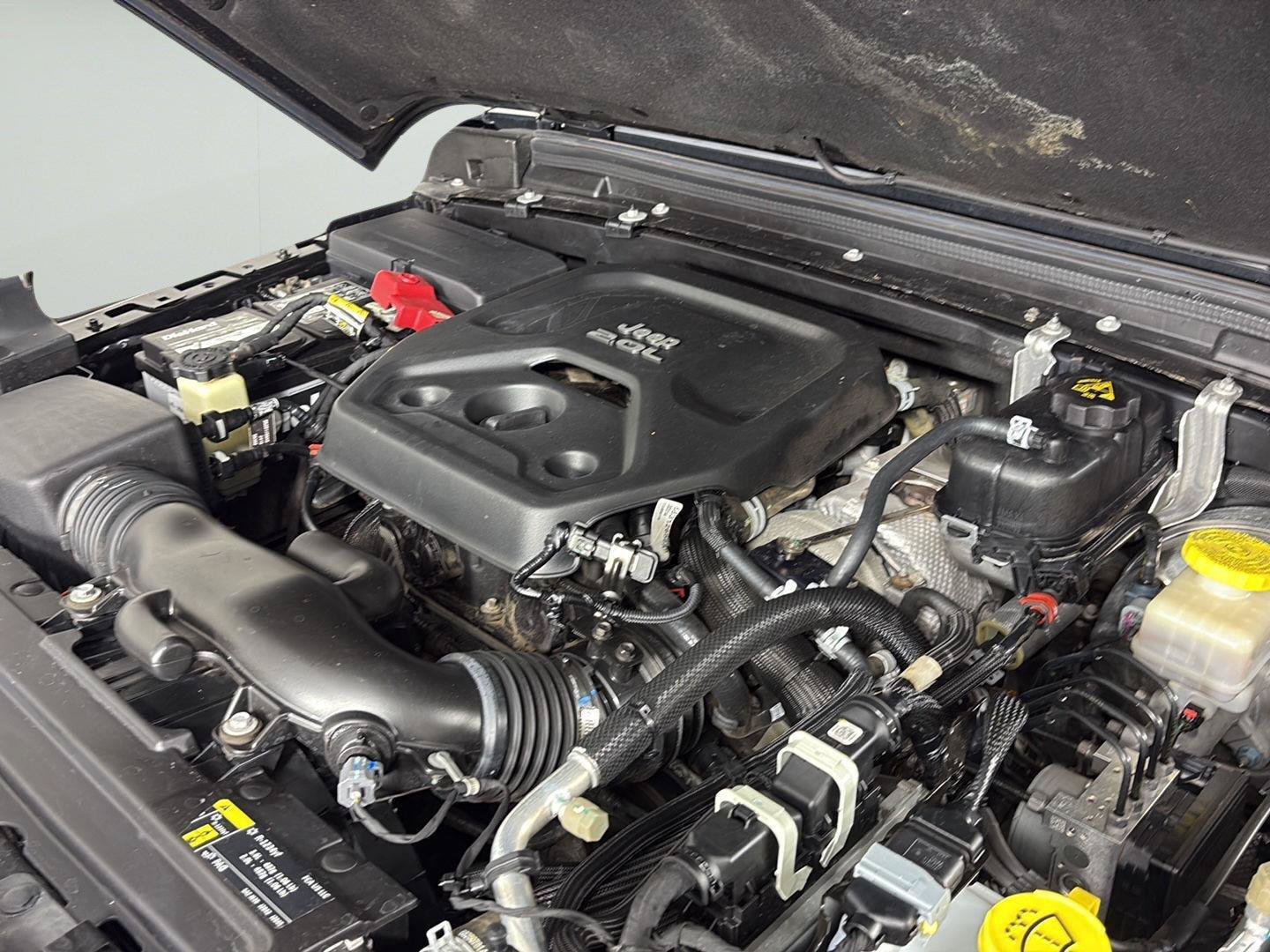 Used 2020 Jeep Wrangler Sport AWD/4WD image 11