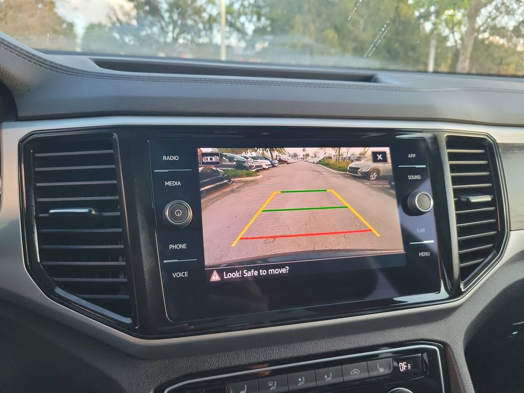 Used 2023 Volkswagen Atlas SE w/ Panoramic Sunroof Package image 24