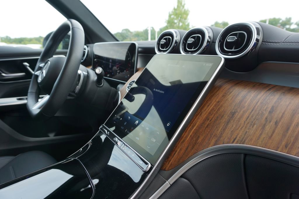 Certified 2025 Mercedes-Benz GLC 300 GLC 300 image 64