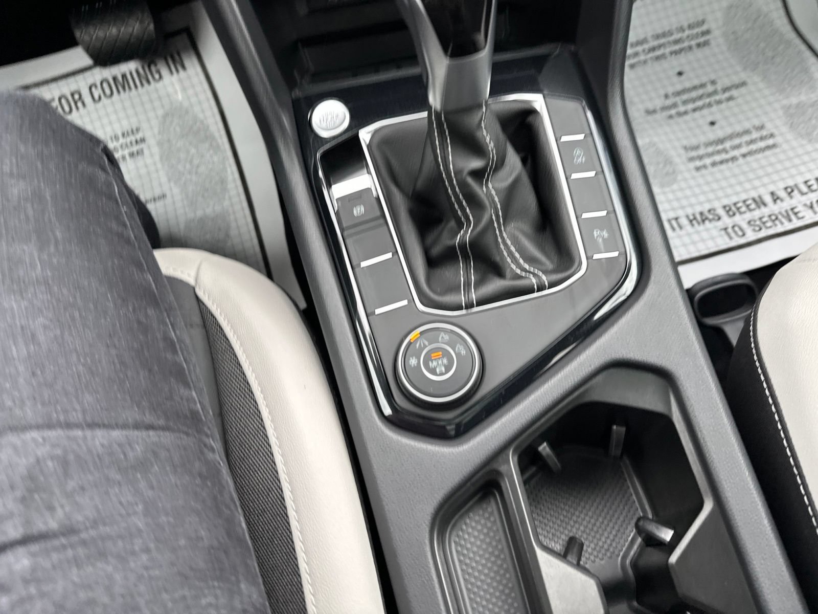 Certified 2025 Volkswagen Taos SE AWD/4WD image 66