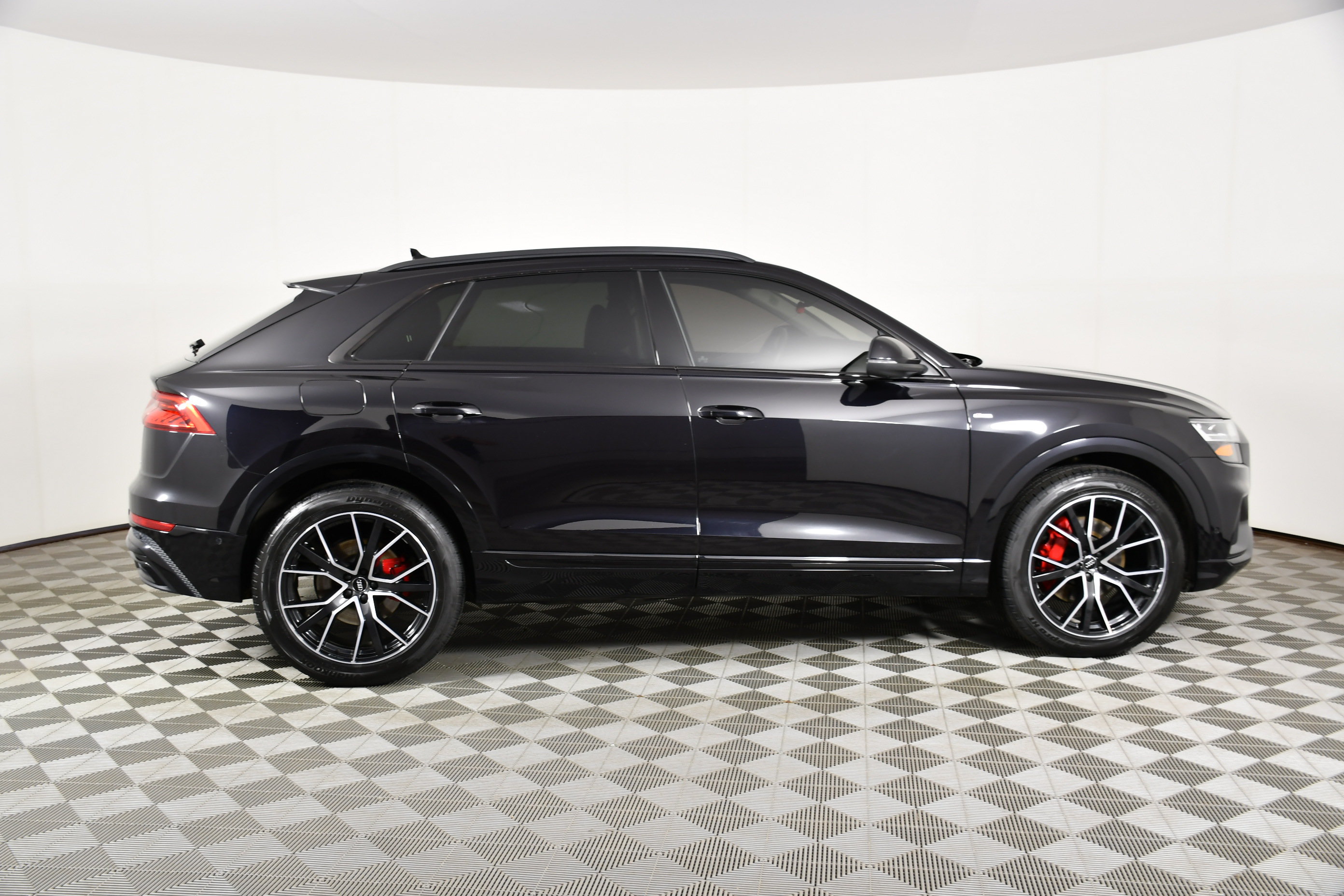 Used 2020 Audi Q8 Premium Plus w/ Premium Plus Package AWD/4WD image 5