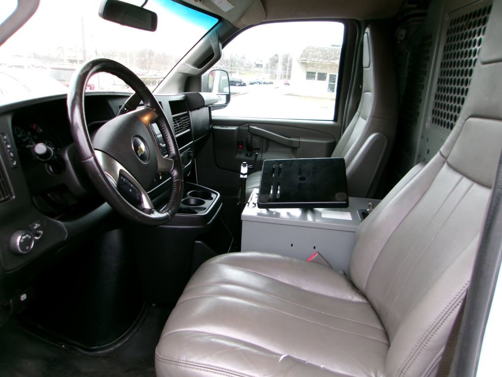 Used 2019 Chevrolet Express 3500 Extended w/ Driver Convenience Package image 9