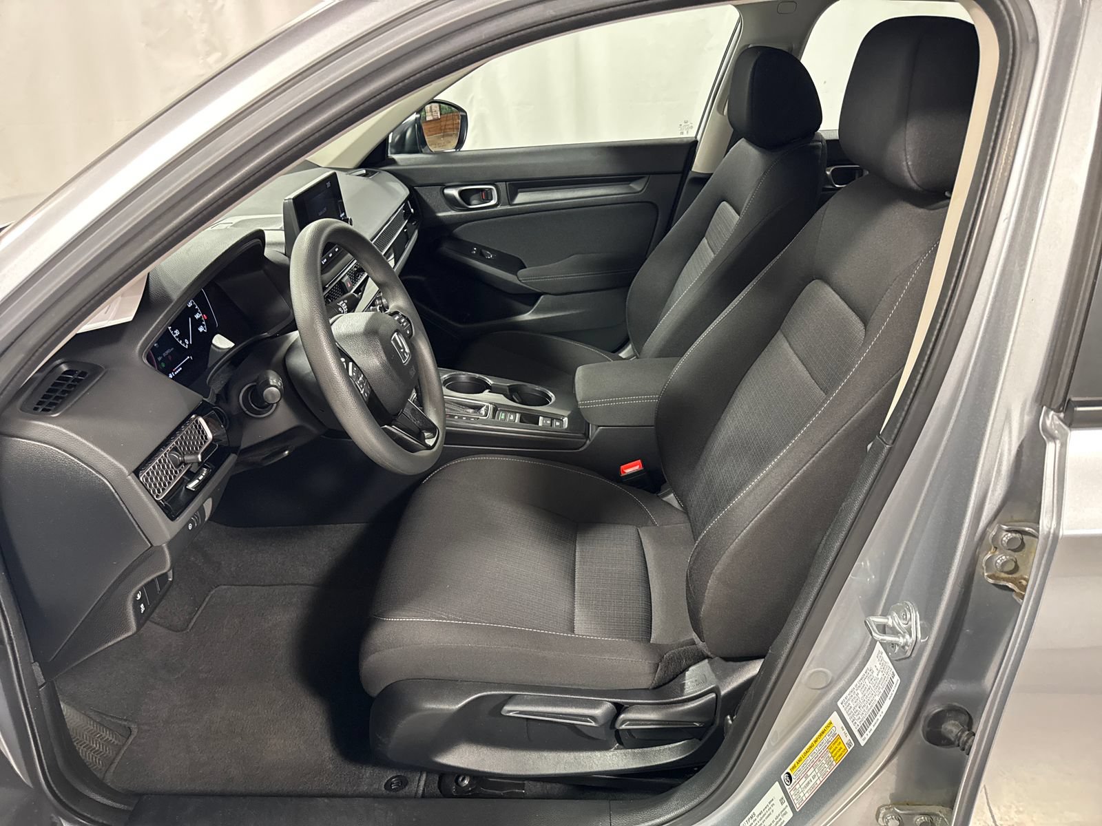 Used 2023 Honda Civic LX image 3
