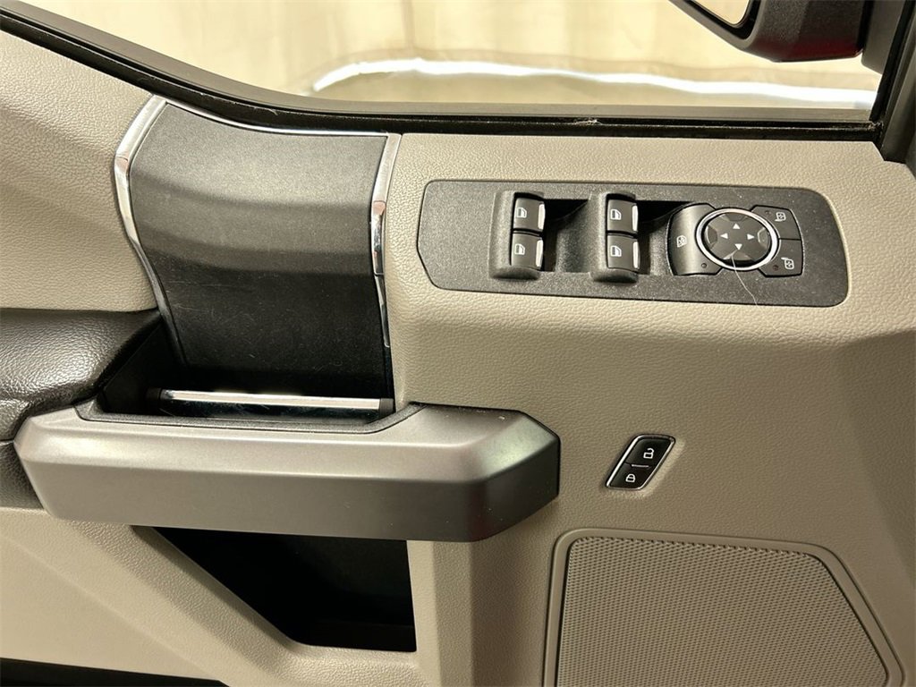 Used 2020 Ford F150 XLT image 11