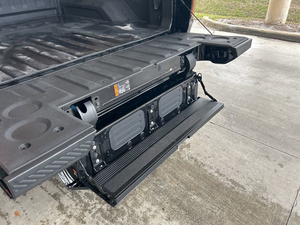 Used 2024 GMC Hummer EV 3X image 42