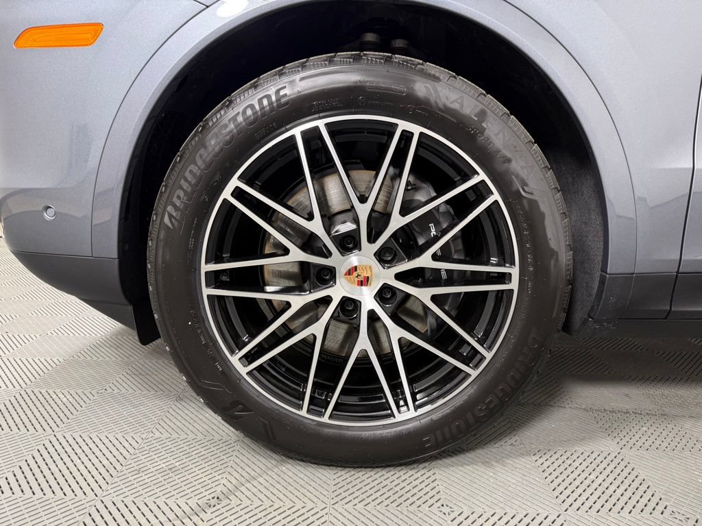 New 2026 Porsche Cayenne AWD/4WD image 11