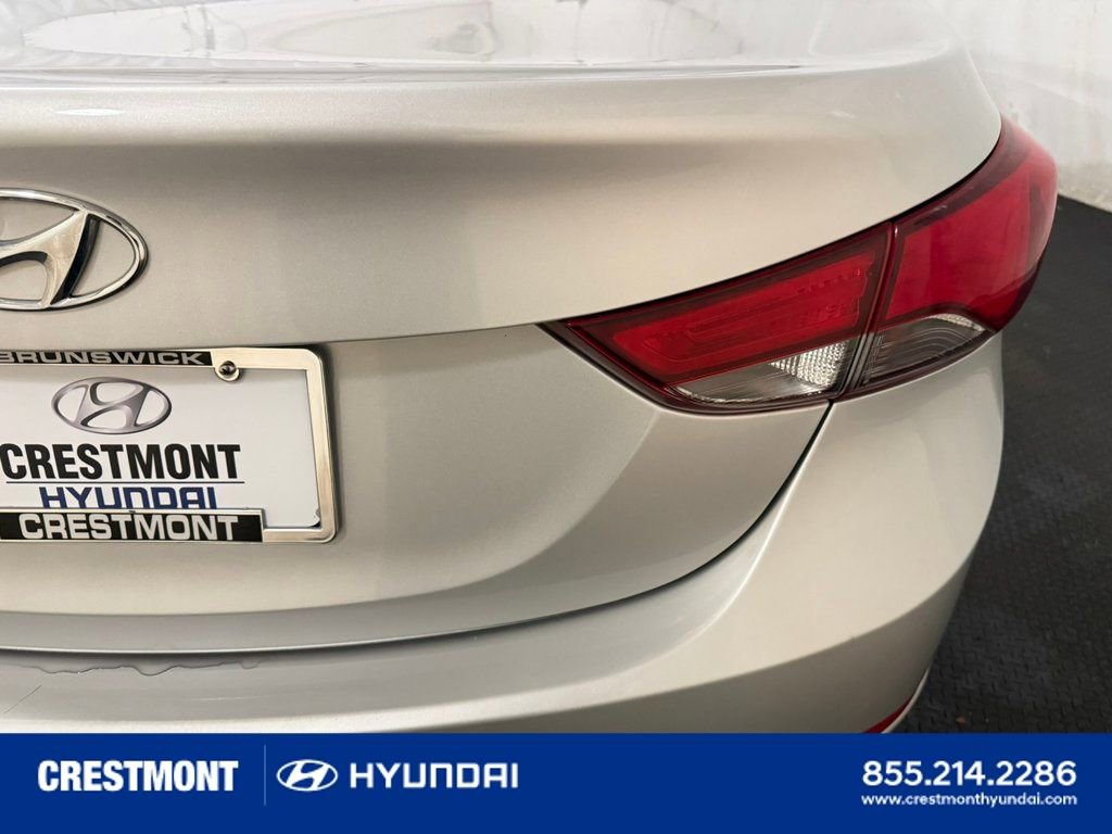 Used 2015 Hyundai Elantra SE w/ Option Group 02 image 14