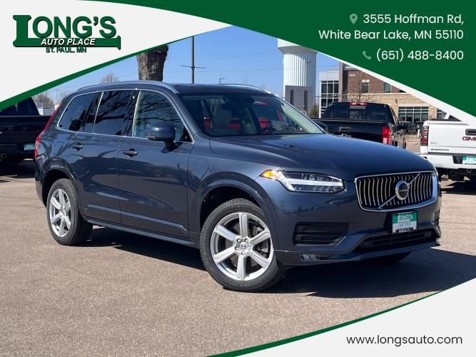 Used 2022 Volvo XC90 T6 Momentum AWD/4WD image 1