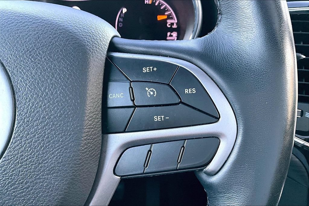 Used 2022 Jeep Grand Cherokee Laredo X AWD/4WD image 13