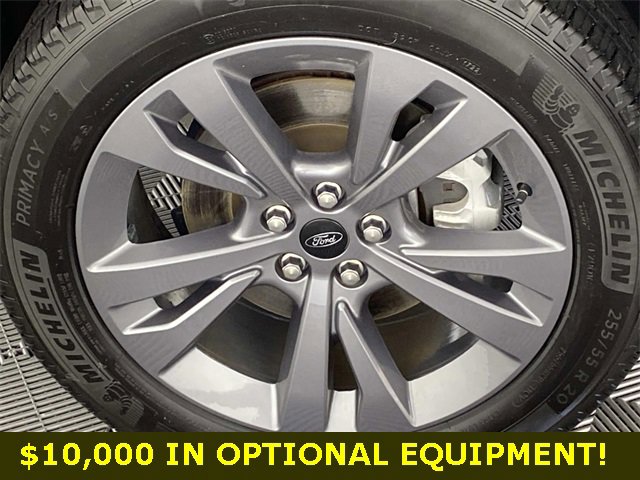 Used 2022 Ford Explorer XLT w/ Equipment Group 202A image 33