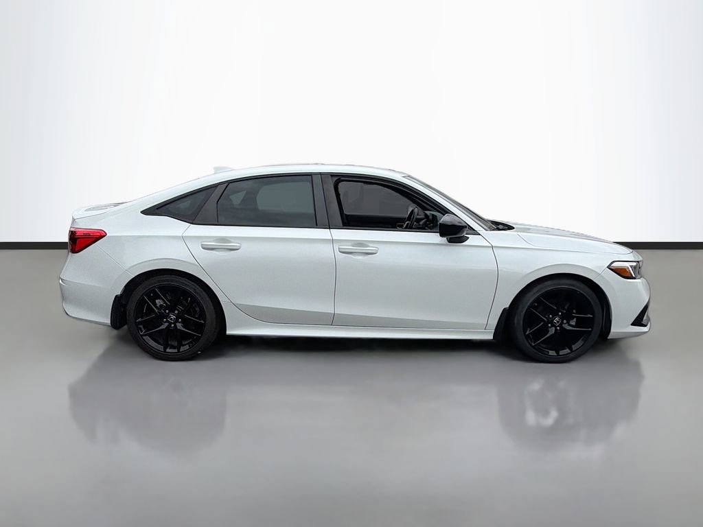 Used 2023 Honda Civic Sport image 4
