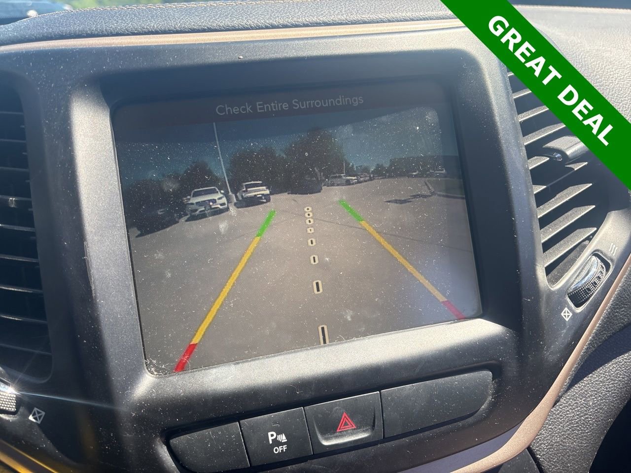 Used 2017 Jeep Cherokee Latitude w/ Safety/Convenience Group image 21