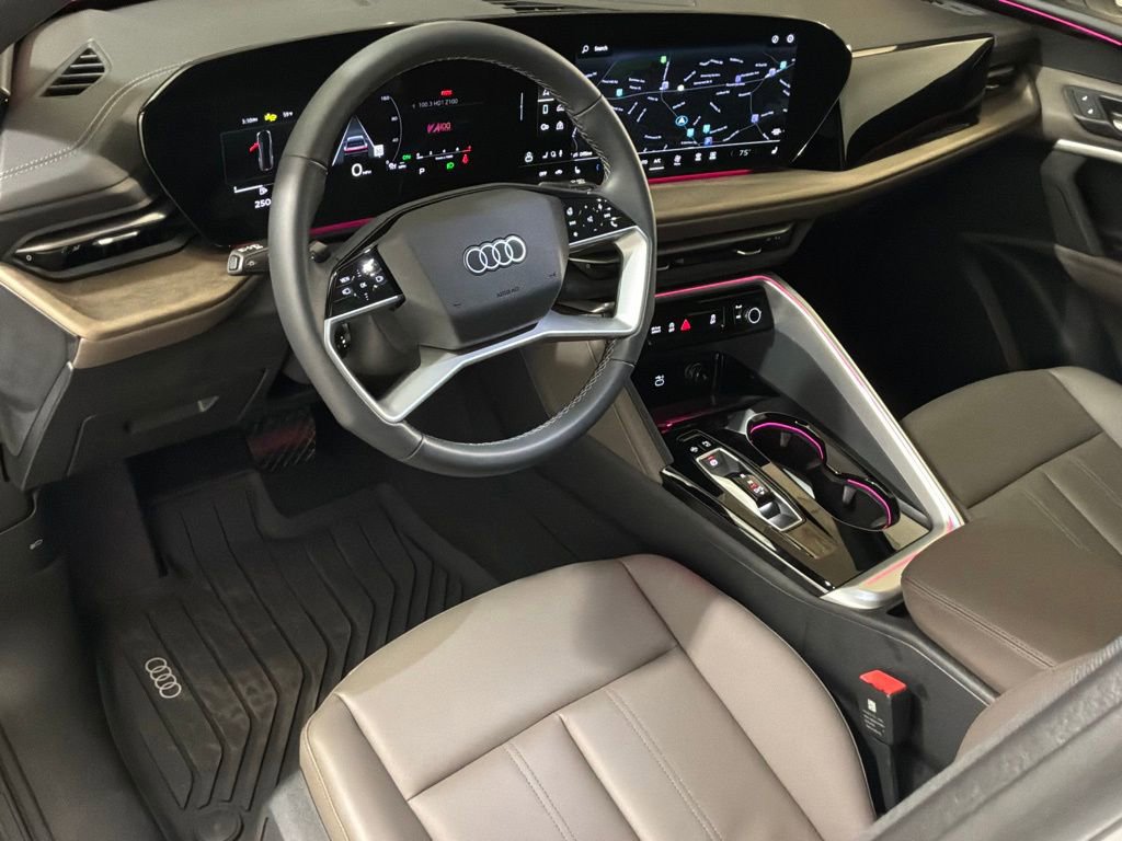 Certified 2025 Audi Q5 Premium w/ Convenience Package image 18